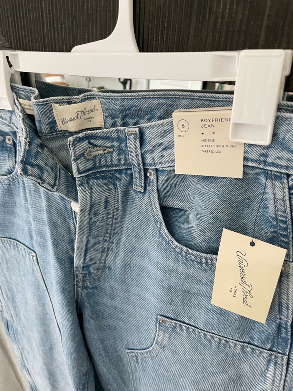 NWT Universal Thread Women’s “Mid-rise Painter Boyfriend Jeans” Size 8 - Picture 3 of 8